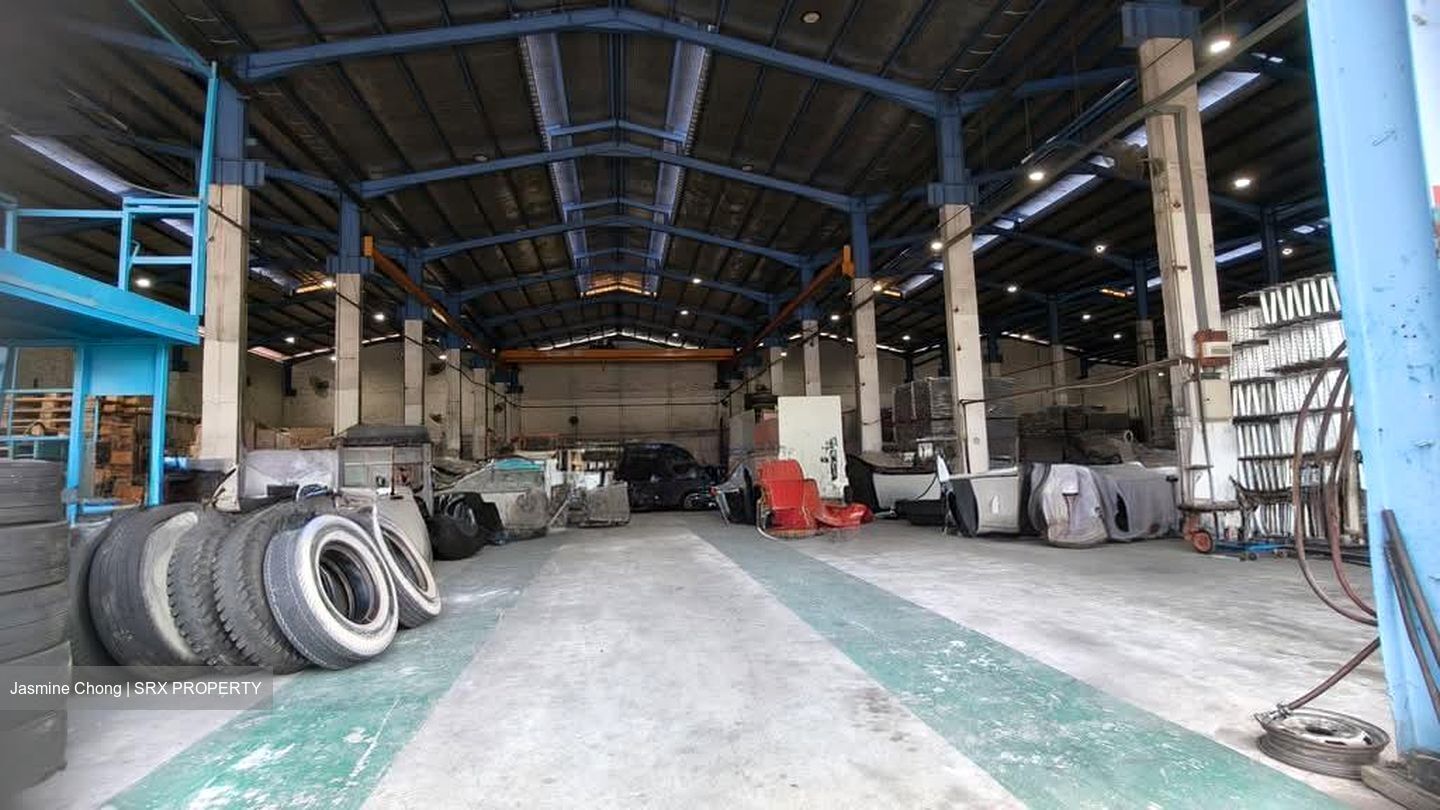 Gul Circle (D22), Warehouse #574071781